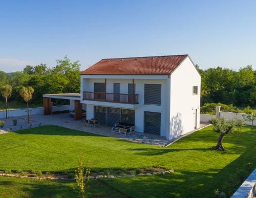 Na ogled skoraj nič-energijska hiša Urbano-D 149